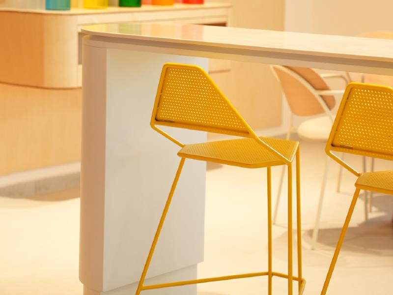 Delta Bar Chair