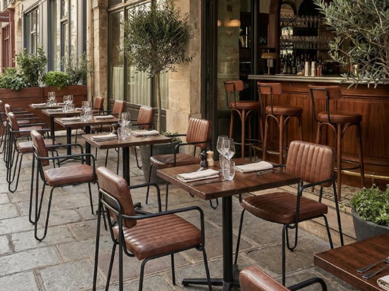 Lona Bar Chair